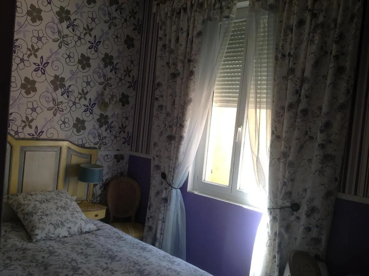 A L'Ombre Du Cedre Guest House Hyeres 2*,  France