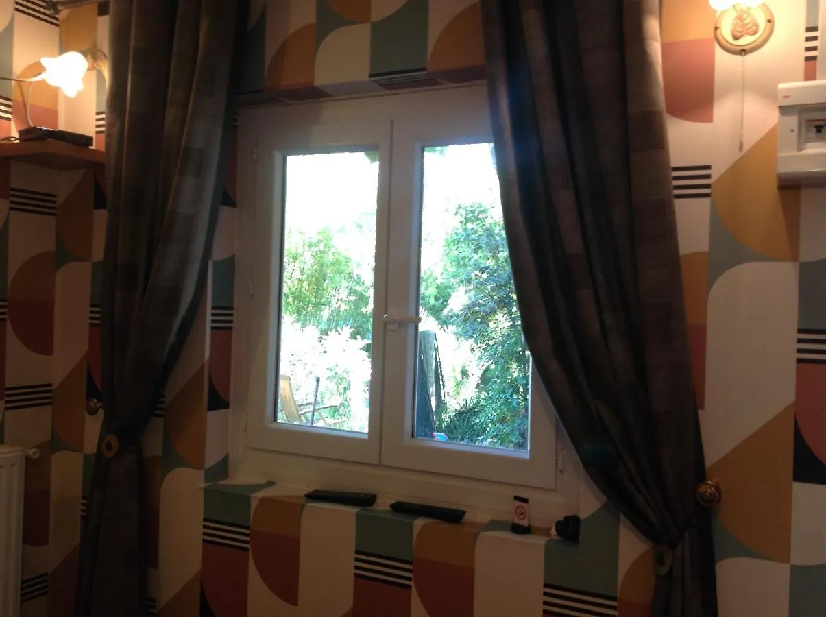 Hotel A l'ombre du cedre à Hyères France