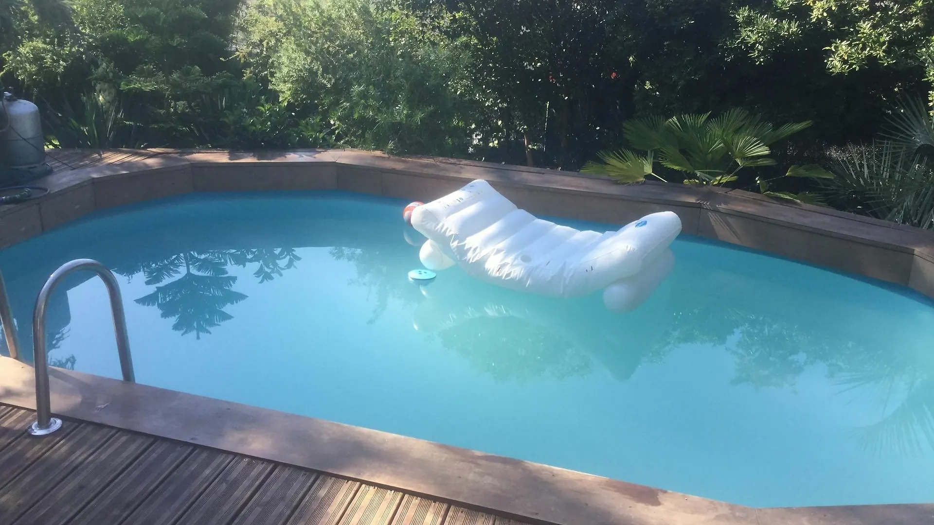 A L'Ombre Du Cedre Guest House Hyeres 2*,